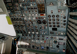 DC10 Second Officer Panel